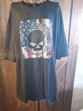 NWT Harley-Davidson Black Short Sleeve Tee with American Flag Skull Graphic
